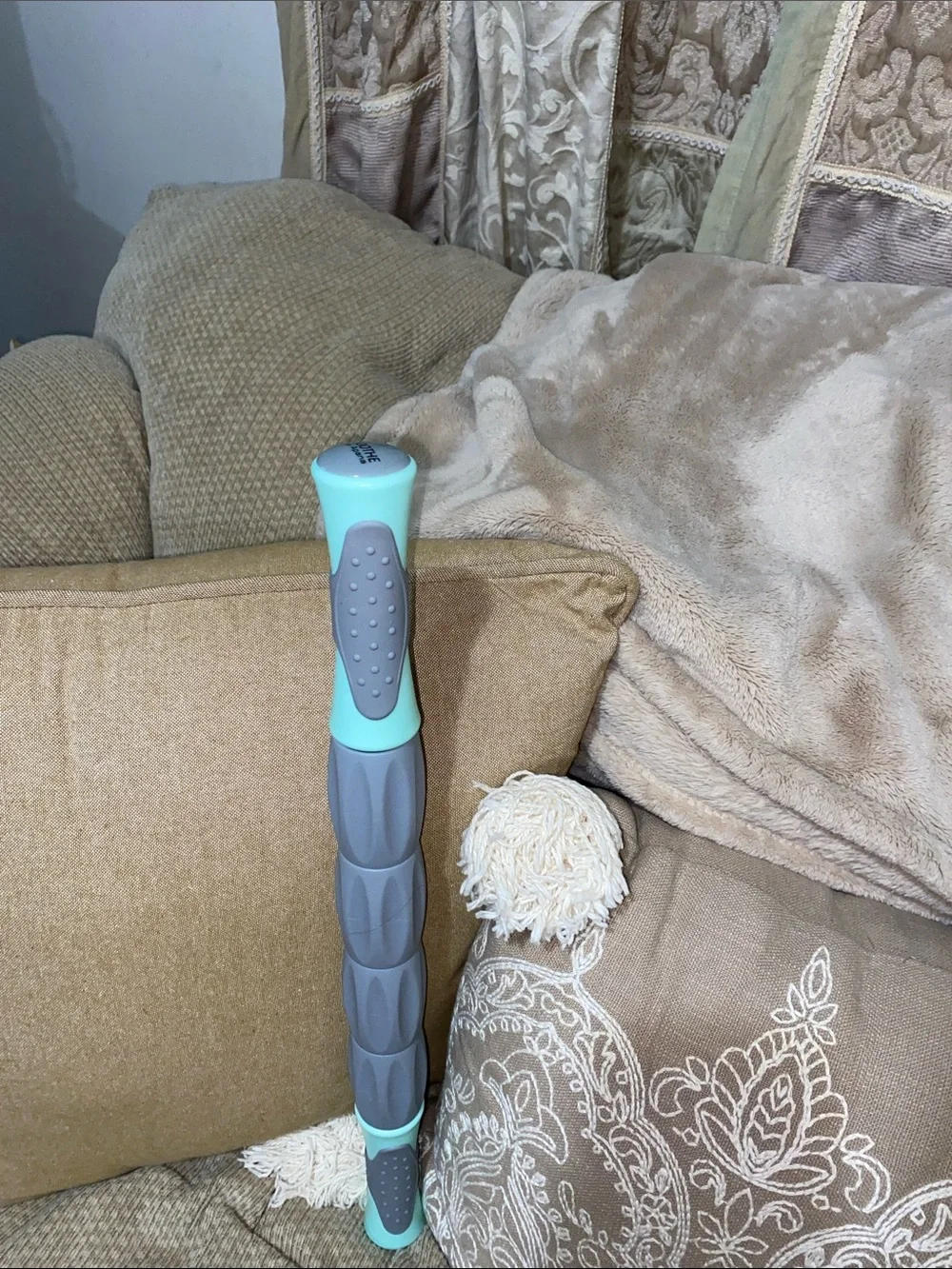 🩶💚🩵🩶NWOT Soothe by Apana Gray & Mint Massage Stick Roller